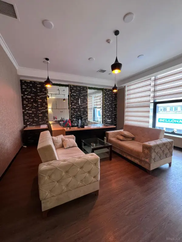 Kirayə verilir 3 otaqlı ofis 80 m²