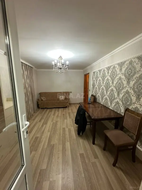 Kirayə verilir 2 otaqlı mənzil 55 m²
