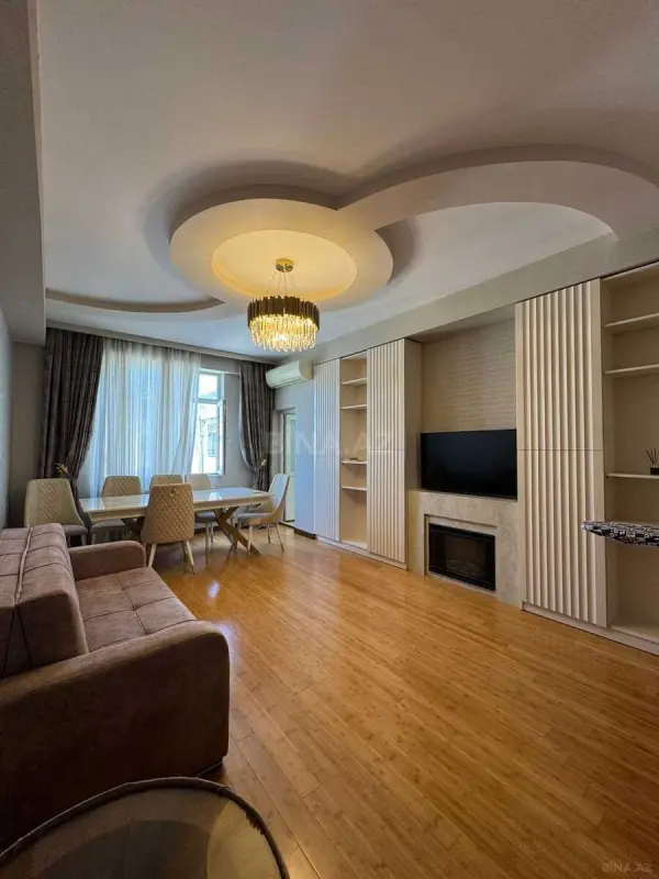 Kirayə verilir 3 otaqlı mənzil 132 m²