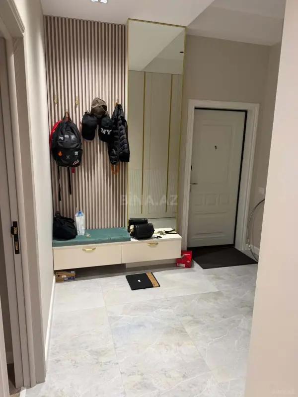 Kirayə verilir 2 otaqlı mənzil 75 m²