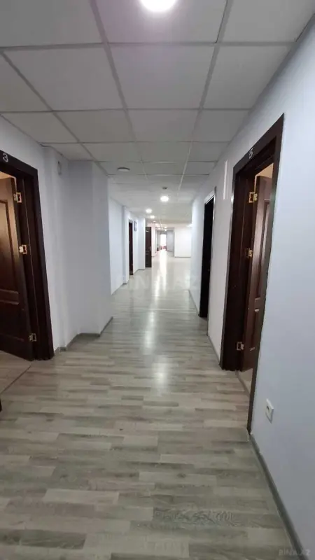 Kirayə verilir 17 otaqlı ofis 564 m²