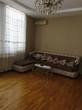 Kirayə verilir 3 otaqlı mənzil 125 m² — Bakı 3 otaq 125.00 m²