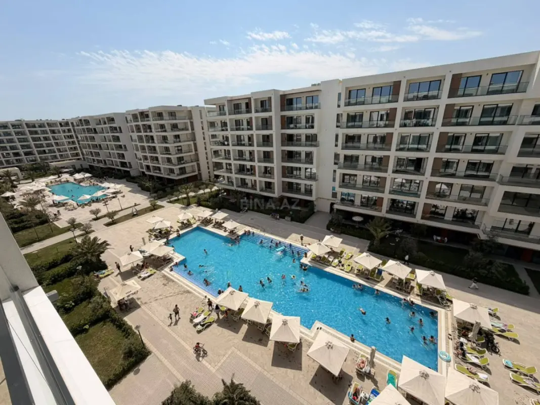 Satılır 3 otaqlı mənzil 136 m²
