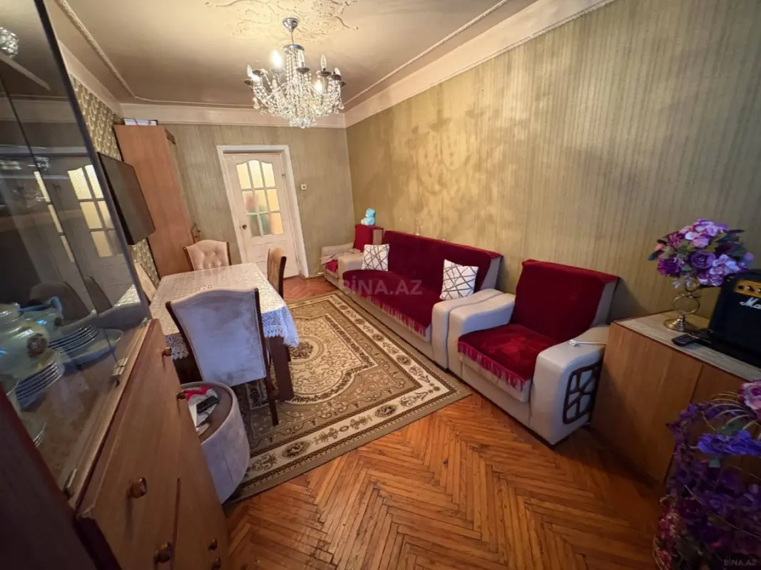Satılır 4 otaqlı mənzil 70 m²