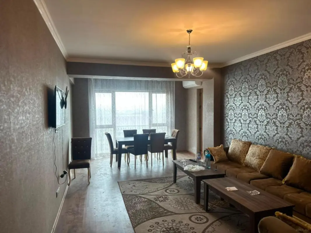 Kirayə verilir 2 otaqlı mənzil 110 m²