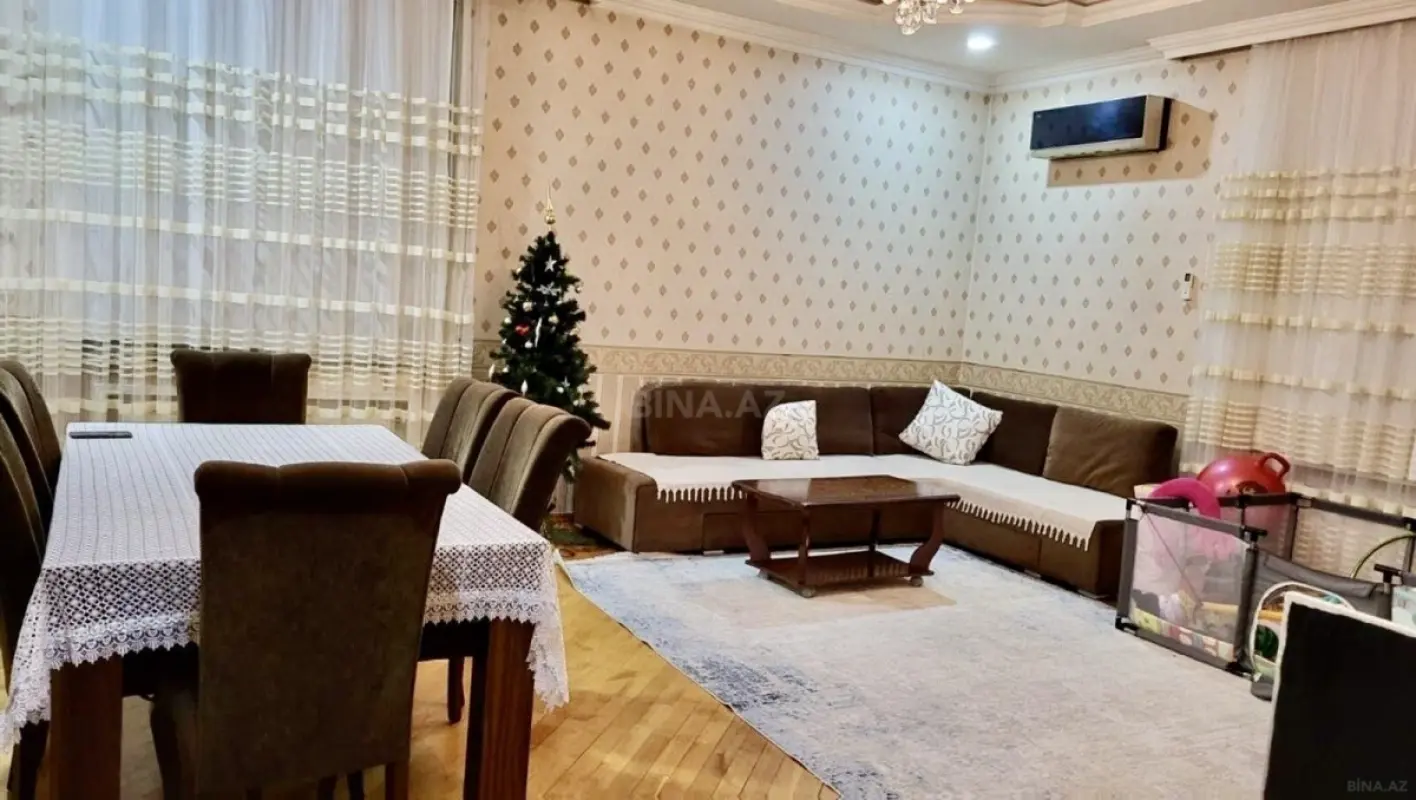 Kirayə verilir 2 otaqlı mənzil 110 m²