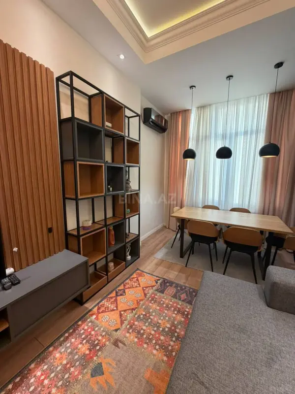 Kirayə verilir 3 otaqlı mənzil 130 m²