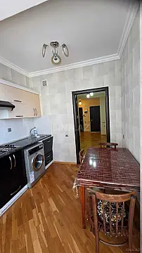 Kirayə verilir 2 otaqlı mənzil 75 m² — Bakı, Həzi Aslanov qəs. 2 otaq 75.00 m²