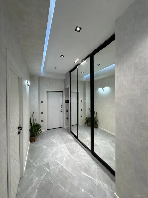 Kirayə verilir 2 otaqlı mənzil 65 m²