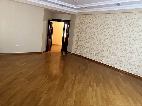 Kirayə verilir 3 otaqlı mənzil 150 m² — Bakı 3 otaq 150.00 m²