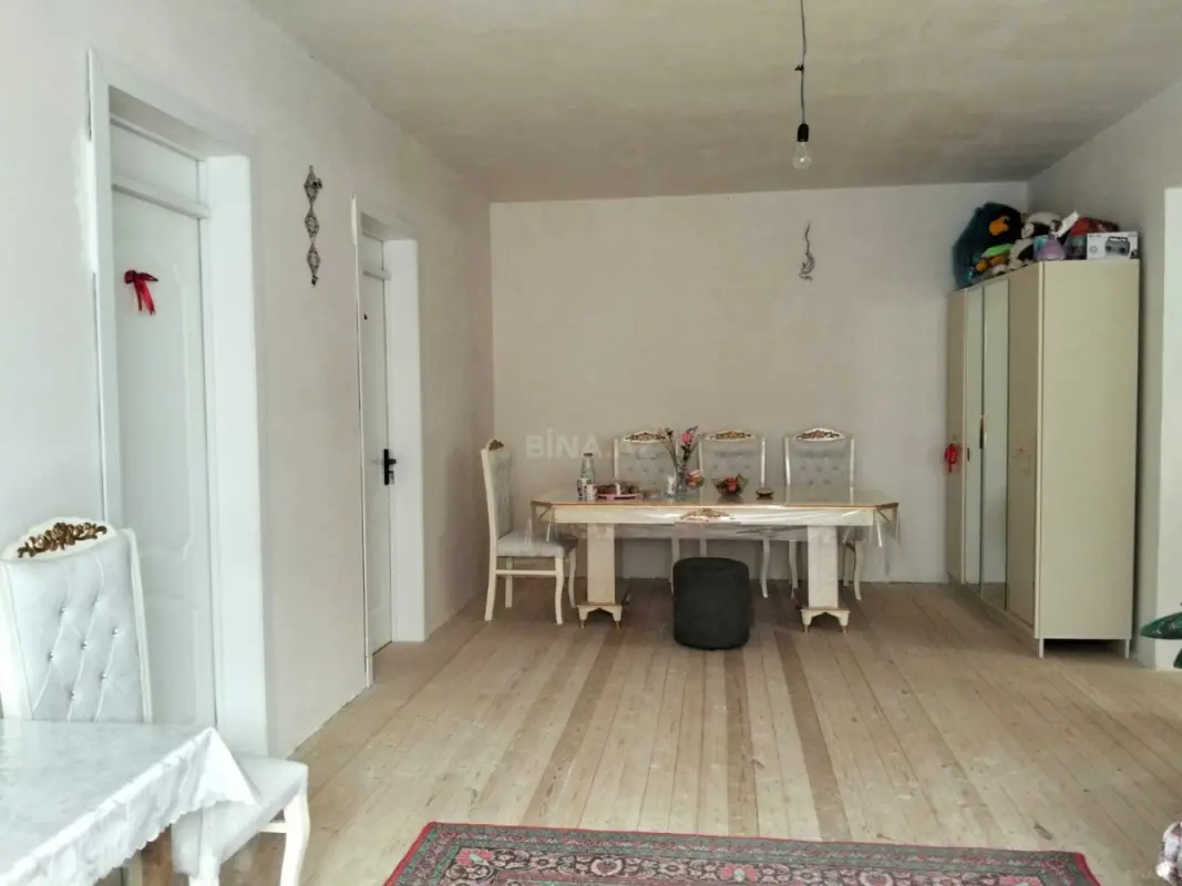 Satılır 3 otaqlı həyət evi 90 m²
