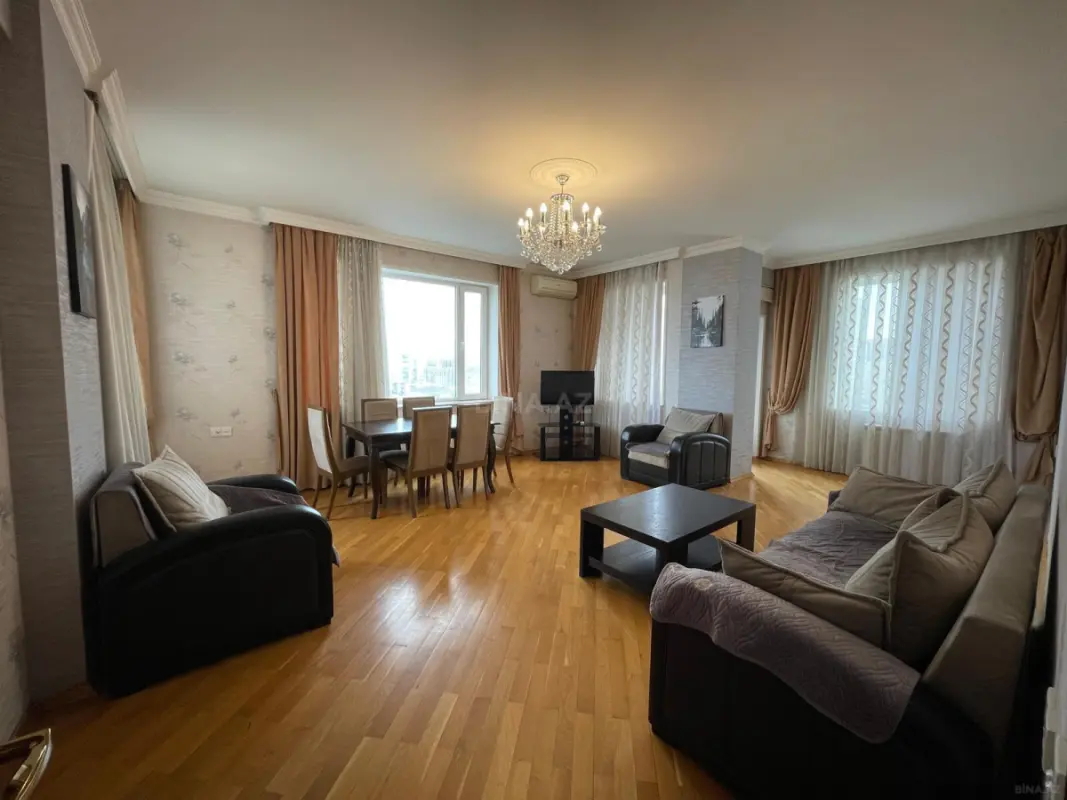 Kirayə verilir 3 otaqlı mənzil 120 m²