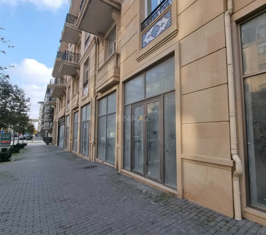 Kirayə verilir obyekt 210 m²