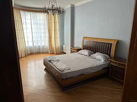 Kirayə verilir 3 otaqlı mənzil 125 m² — Bakı 3 otaq 125.00 m²