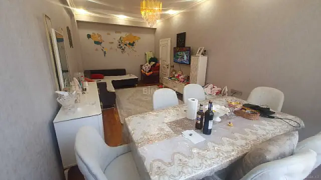 Kirayə verilir 2 otaqlı mənzil 70 m² — Bakı 2 otaq 70.00 m²