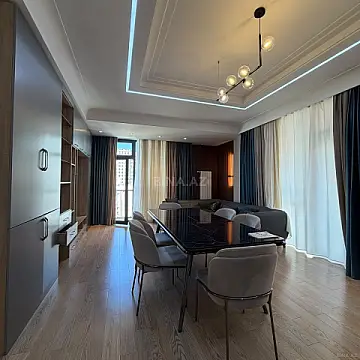 Kirayə verilir 3 otaqlı mənzil 105 m² — Bakı, Nərimanov 3 otaq 105.00 m²