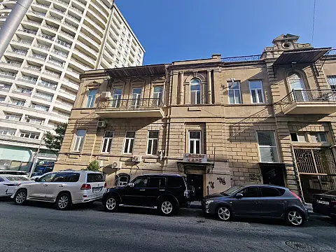 Kirayə verilir 2 otaqlı mənzil 60 m² — Bakı, Nizami 2 otaq 60.00 m²