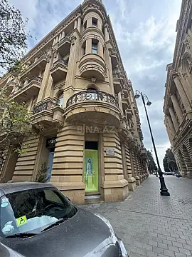 Kirayə verilir 5 otaqlı mənzil 400 m² — Bakı, Səbail 5 otaq 400.00 m²