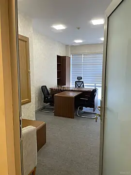 Kirayə verilir 8 otaqlı ofis 260 m² — Bakı 8 otaq 260.00 m²