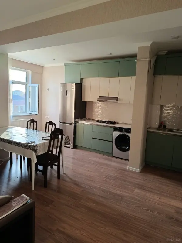Kirayə verilir 2 otaqlı mənzil 56 m²