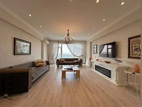 Satılır 3 otaqlı mənzil 150 m² — Bakı, Badamdar 3 otaq 150.00 m²