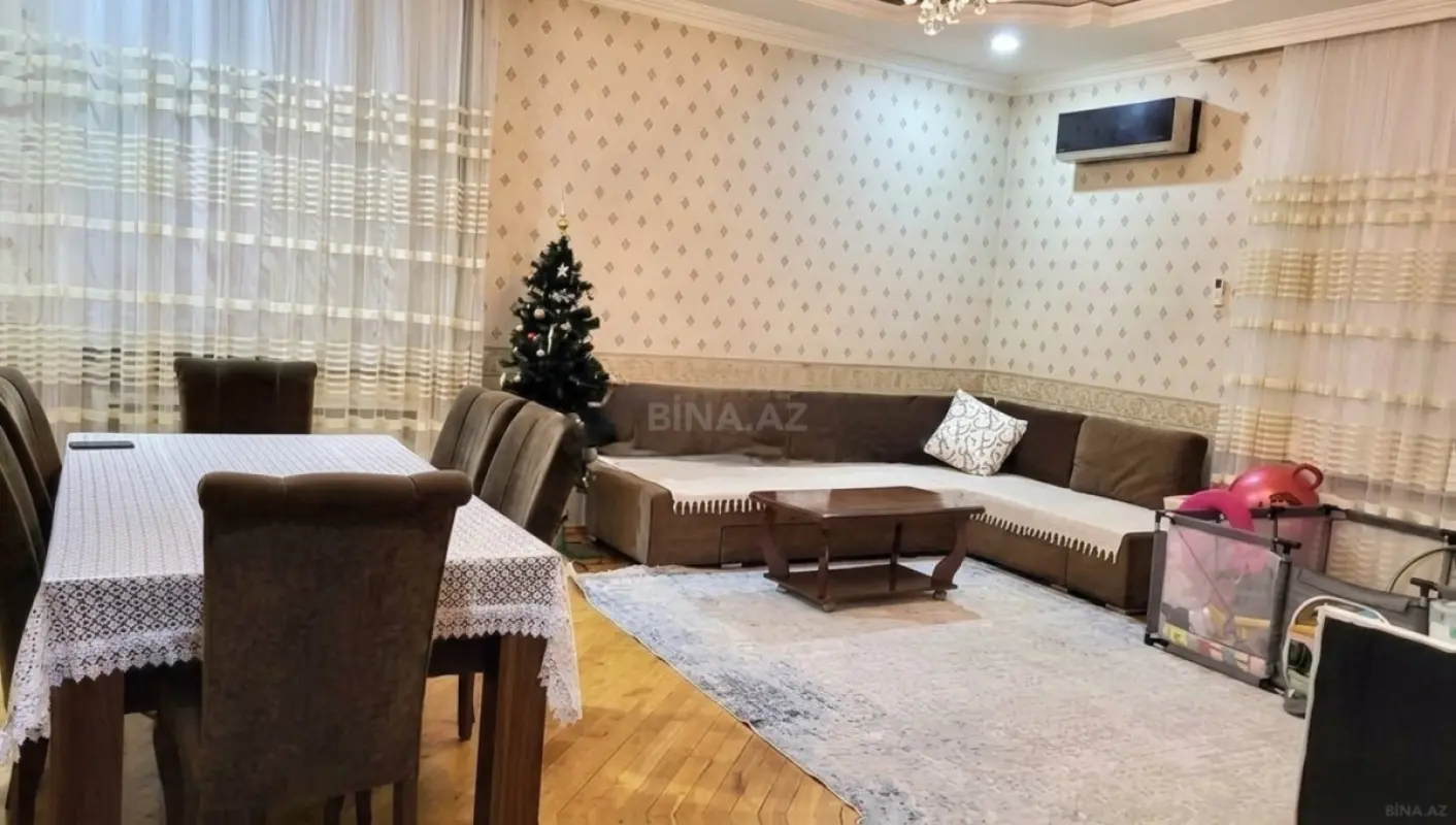 Kirayə verilir 2 otaqlı mənzil 107 m²