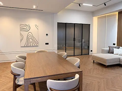 Satılır 4 otaqlı mənzil 150 m² — Bakı 4 otaq 150.00 m²