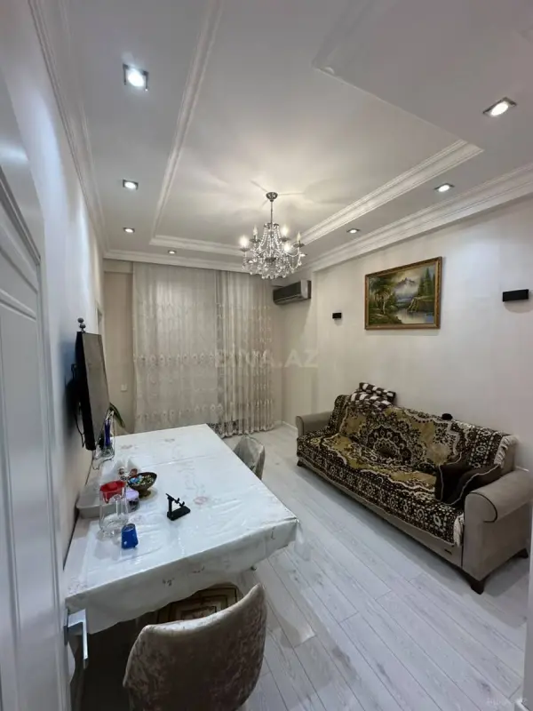 Satılır 2 otaqlı mənzil 63 m²