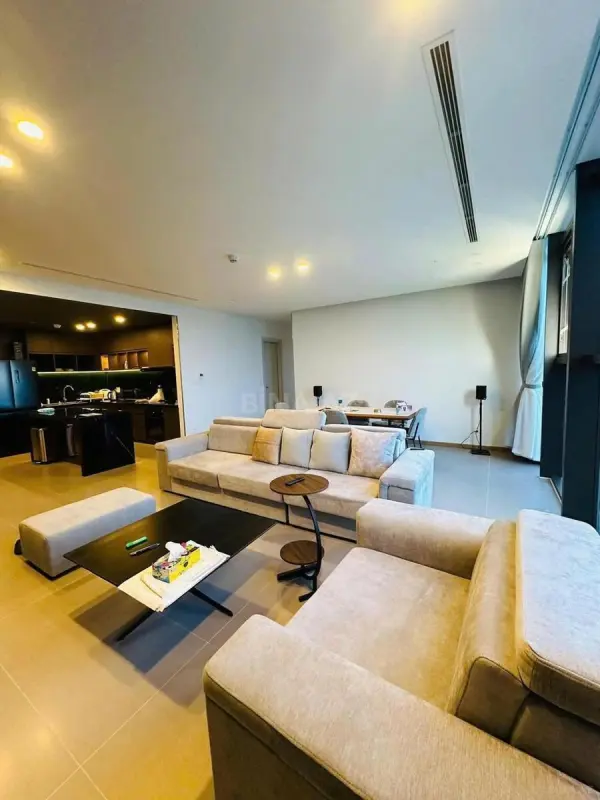 Kirayə verilir 3 otaqlı mənzil 122 m²