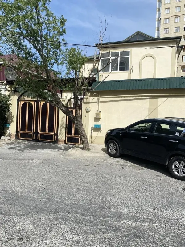 Kirayə verilir 5 otaqlı həyət evi 198 m²