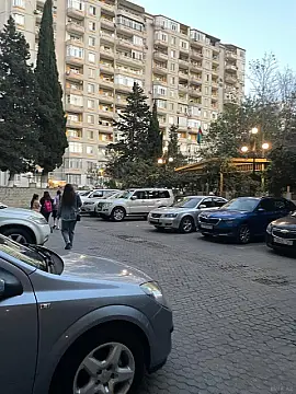 Kirayə verilir 2 otaqlı mənzil 75 m² — Bakı, Həzi Aslanov qəs. 2 otaq 75.00 m²