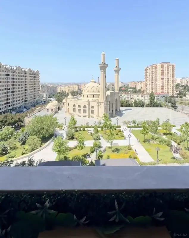 Kirayə verilir 2 otaqlı mənzil 62 m²