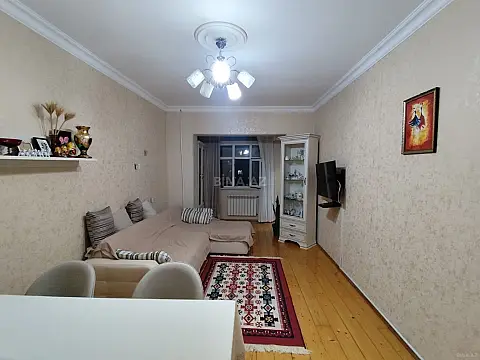 Satılır 2 otaqlı mənzil 65 m² — Bakı, Həzi Aslanov qəs. 2 otaq 65.00 m²