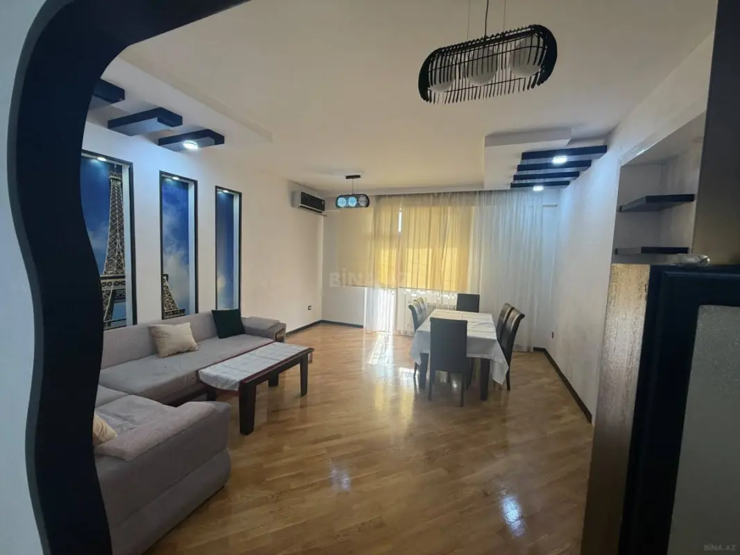 Kirayə verilir 3 otaqlı mənzil 130 m²