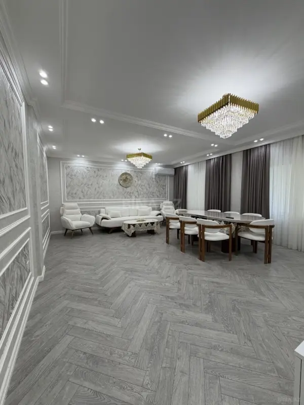 Satılır 5 otaqlı mənzil 130 m²