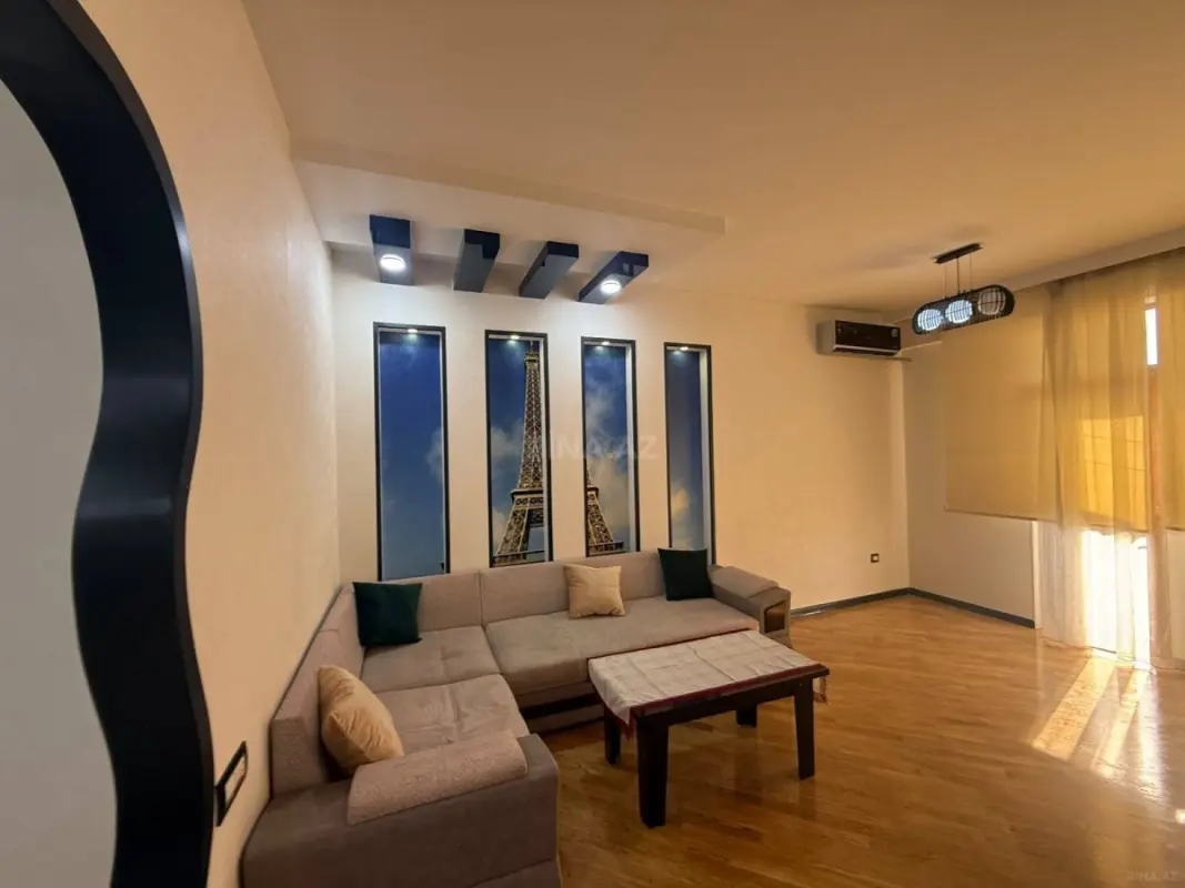 Kirayə verilir 3 otaqlı mənzil 130 m²