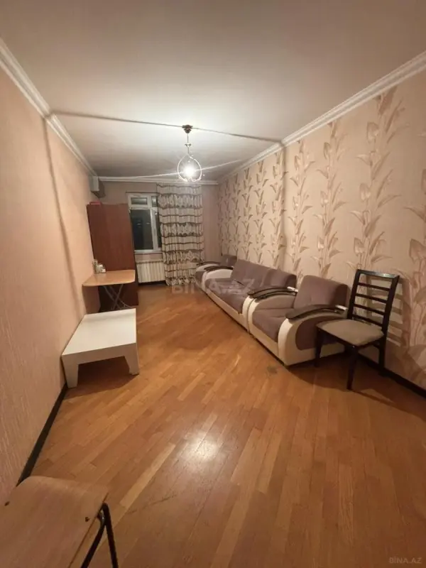 Satılır 3 otaqlı mənzil 138 m²