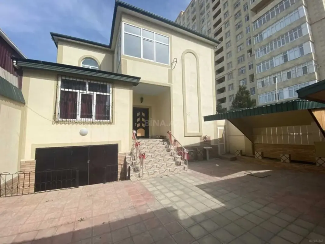 Kirayə verilir 5 otaqlı həyət evi 198 m²