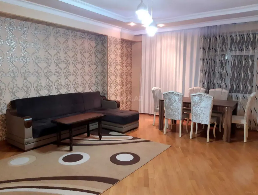 Kirayə verilir 3 otaqlı mənzil 120 m²