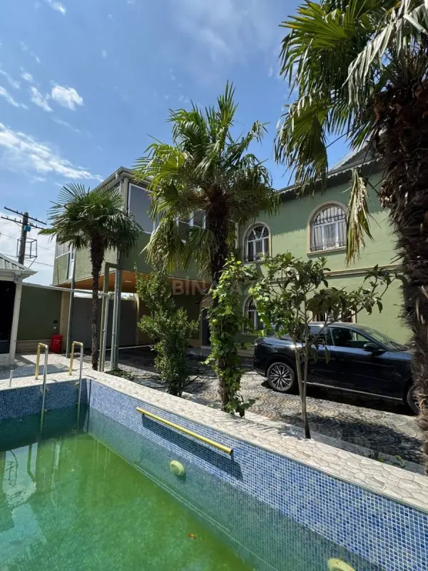 Satılır 7 otaqlı həyət evi 290 m²