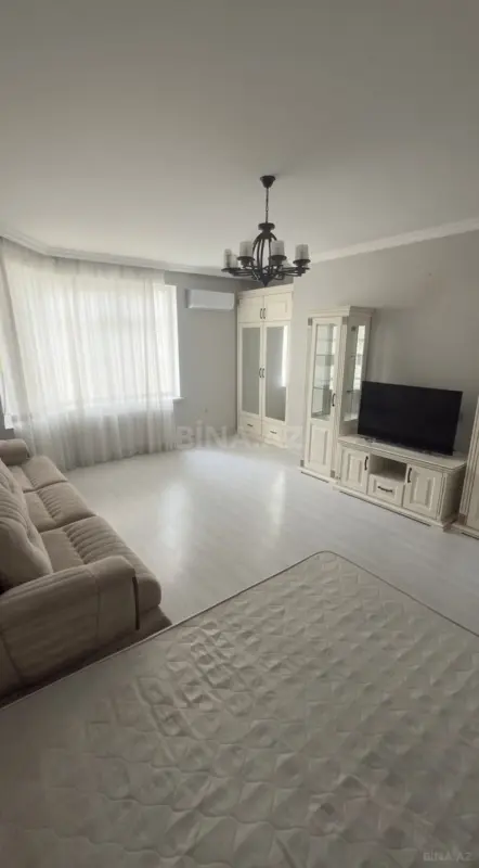 Kirayə verilir 1 otaqlı mənzil 70 m²
