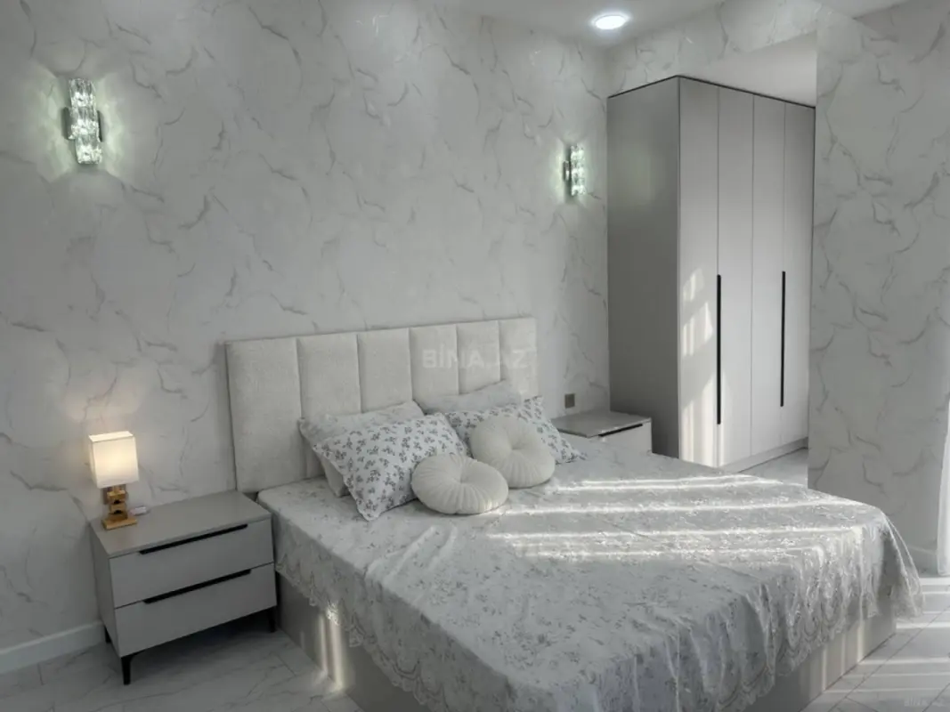 Satılır 2 otaqlı mənzil 90 m²
