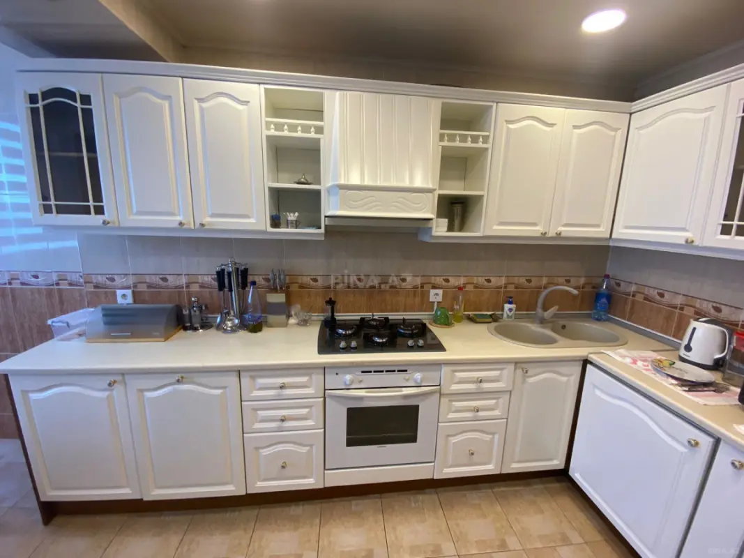 Kirayə verilir 3 otaqlı mənzil 100 m²