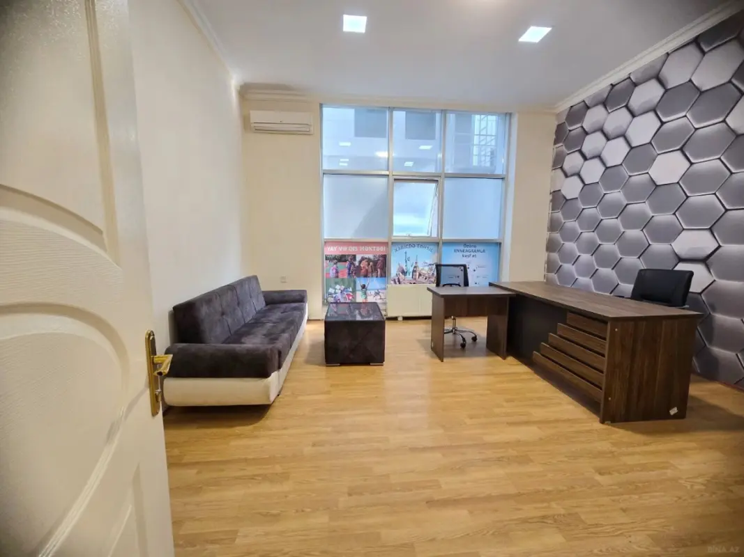 Kirayə verilir 2 otaqlı ofis 70 m²