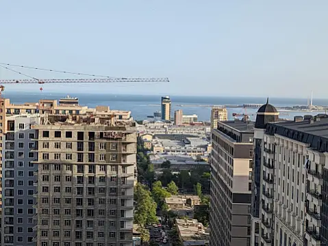 Satılır 3 otaqlı mənzil 101 m² — Bakı 3 otaq 101.00 m²