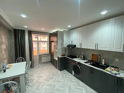 Kirayə verilir 3 otaqlı mənzil 125 m² — Bakı, İnşaatçılar 3 otaq 125.00 m²