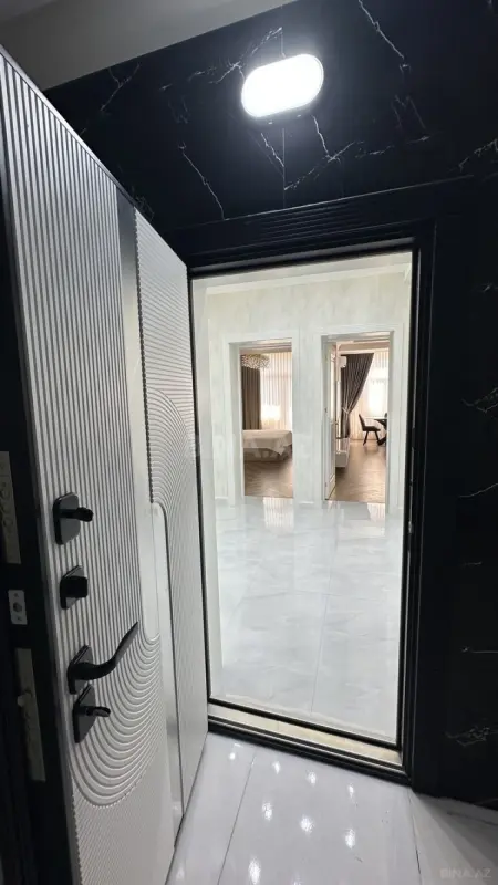 Kirayə verilir 2 otaqlı mənzil 65 m²