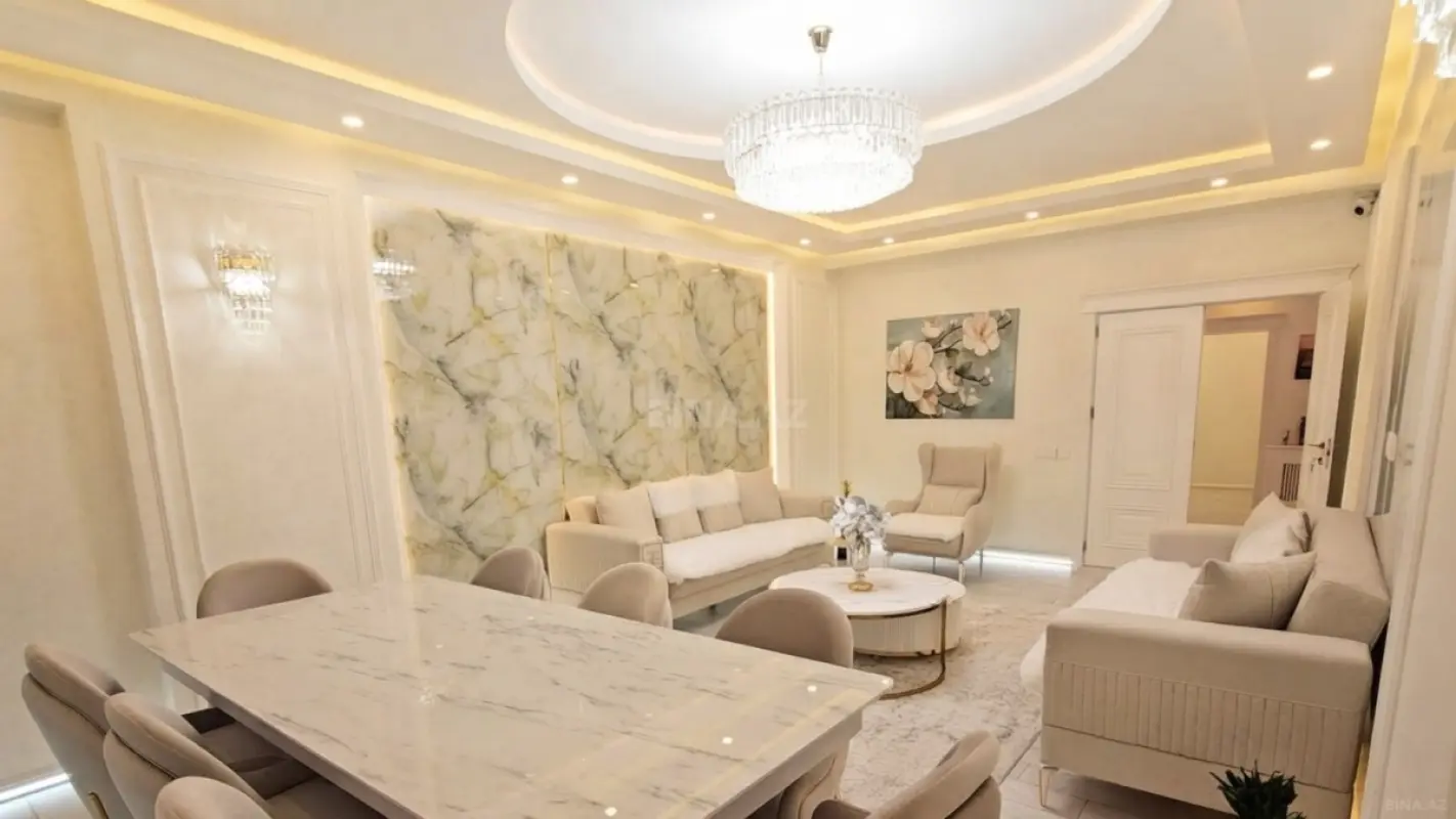 Kirayə verilir 3 otaqlı mənzil 140 m²