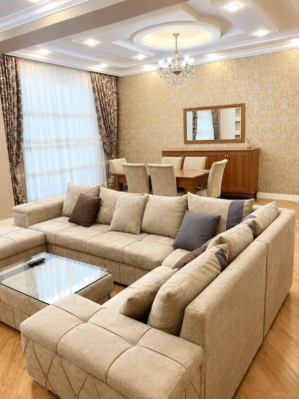 Kirayə verilir 3 otaqlı mənzil 146 m²