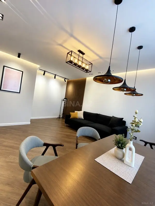 Satılır 2 otaqlı mənzil 77 m²